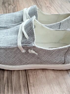 SHEIN Gray Canvas Slip-On Sneakers with White Laces